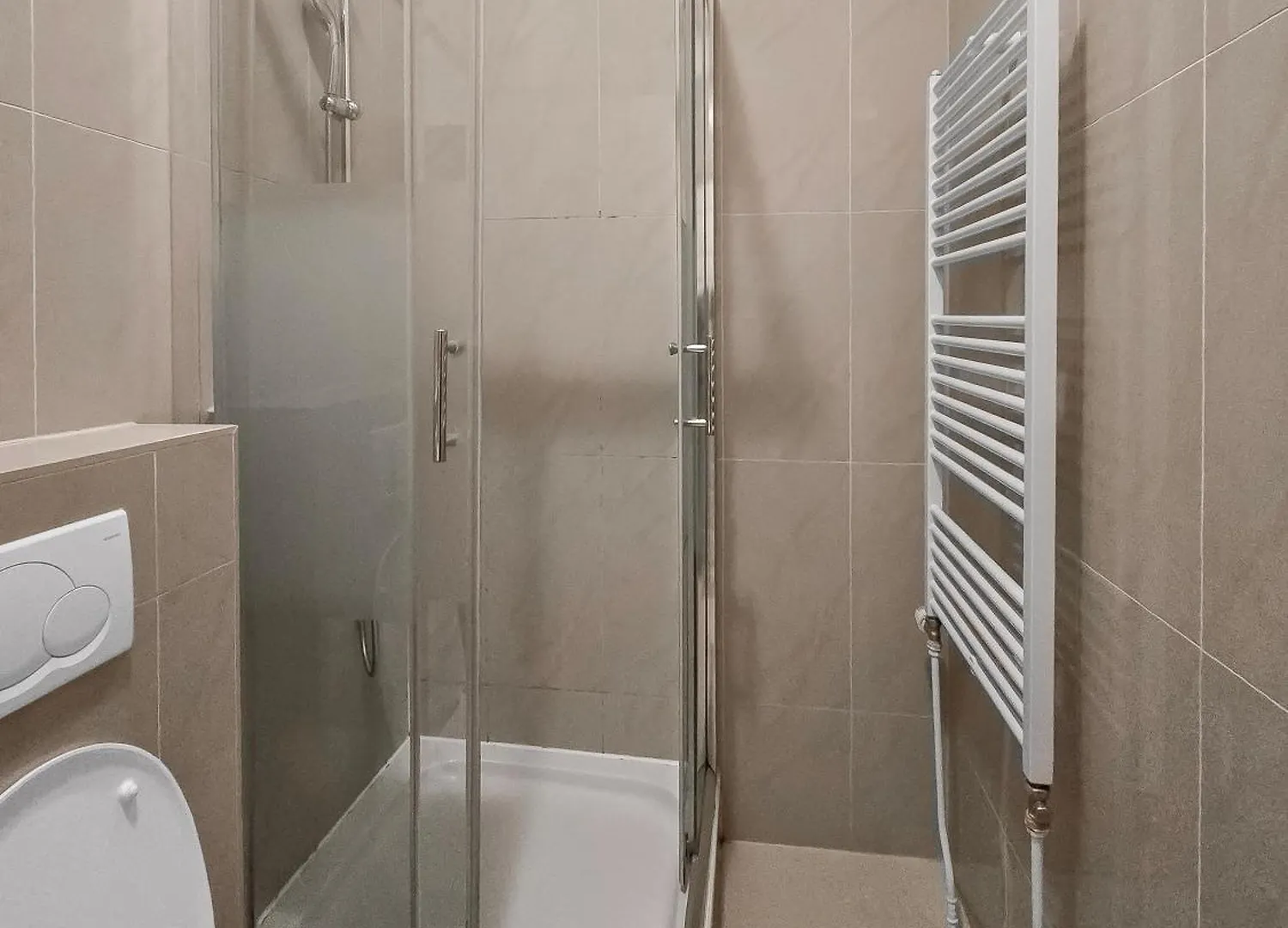 Charming One-Bedroom Apartment Near Millennium 维也纳