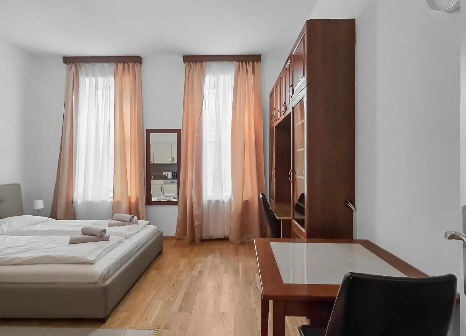 Charming One-Bedroom Apartment Near Millennium 维也纳